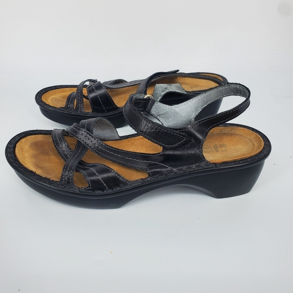 NAOT Sophia Black Leather Criss Cross Ankle Strap Comfort Wedge Sandals 9 Shoes